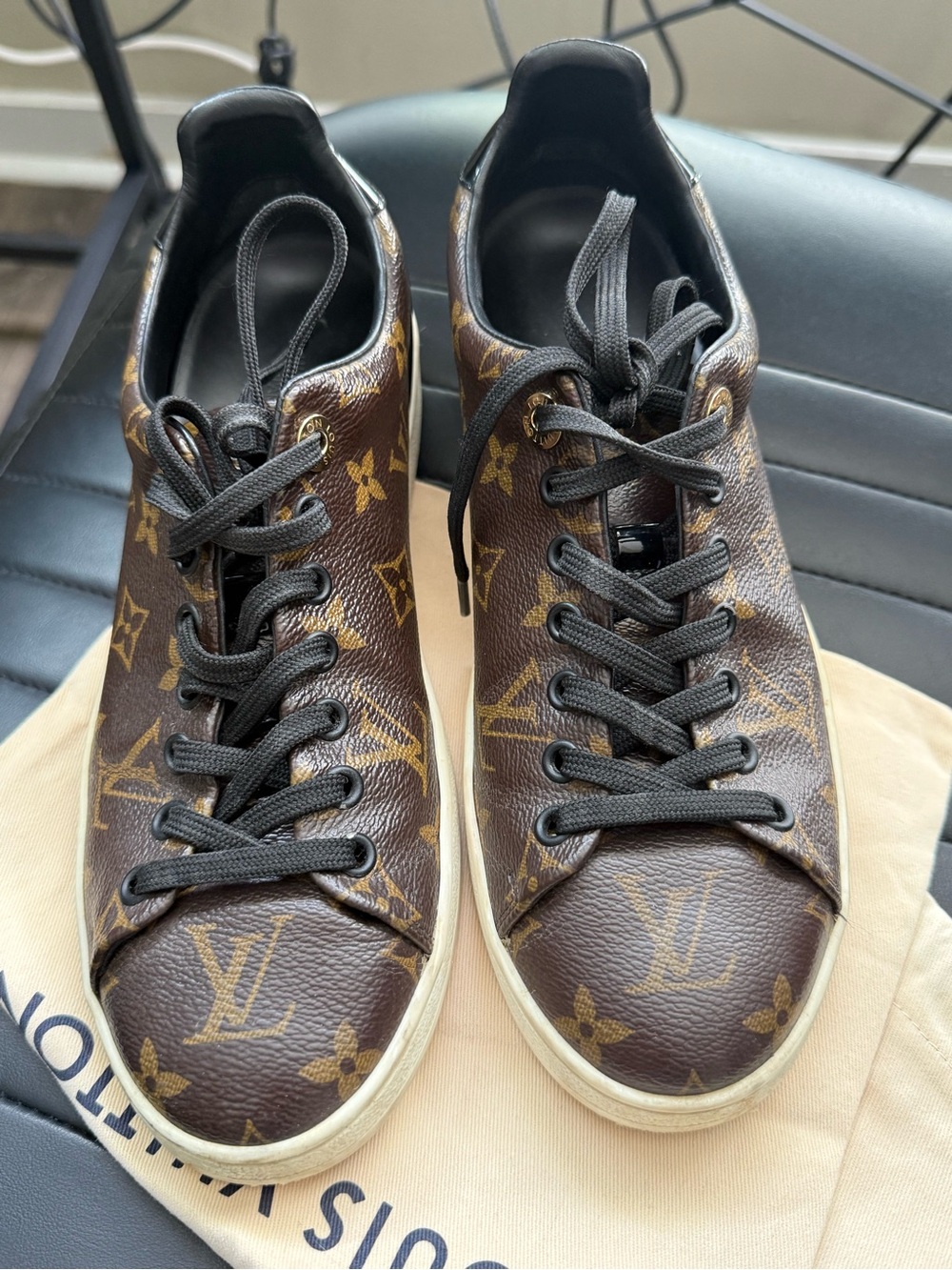 Authentic Louis Vuitton Monogram Sneakers MS9147 Size 7.5 US – Great Condition